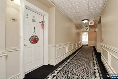 80 Ridgewood Road 117 #117, Washington Township, NJ 07676 - Photo 4