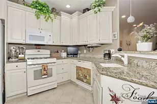 80 Ridgewood Road 117, Washington Township, NJ 07676 - Photo 22