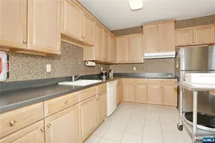 80 Ridgewood Road 117, Washington Township, NJ 07676 - Photo 40