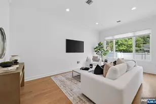 22 Gabriel Ct 15, Paramus, NJ 07652 - Photo 8