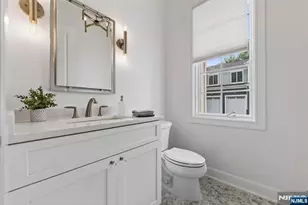 22 Gabriel Ct 15, Paramus, NJ 07652 - Photo 12