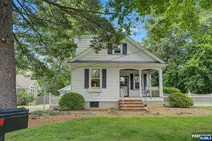 41 Poplar St, Oakland, NJ 07436 - Photo 2