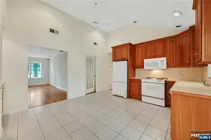 12 Leoson Pkwy, Old Tappan, NJ 07675 - Photo 8