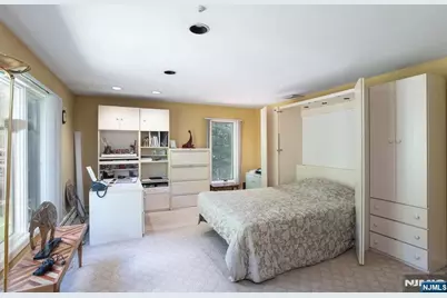 20 Parker Place, Upper Saddle River, NJ 07458 - Photo 12