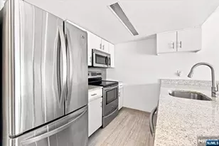 55 Clinton Pl 404, Hackensack, NJ 07601 - Photo 8