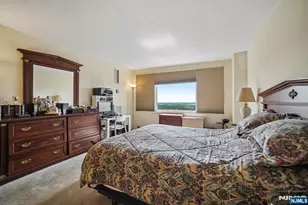 555 North Ave 21 H, Fort Lee, NJ 07024 - Photo 14