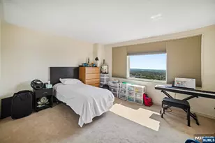555 North Ave 21 H, Fort Lee, NJ 07024 - Photo 10
