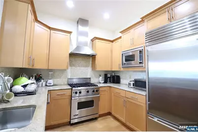 1209 The Plaza, Tenafly, NJ 07670 - Photo 10