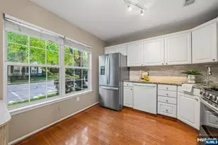 2140 Jordan Ct, Mahwah, NJ 07430 - Photo 4
