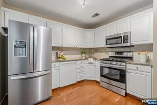 2140 Jordan Ct, Mahwah, NJ 07430 - Photo 6