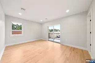 1000 Elm Ave 2Fl, Ridgefield, NJ 07657 - Photo 10
