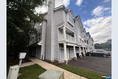 151 Prestwick Way 151 #151, Edison, NJ 08820 - Photo 2