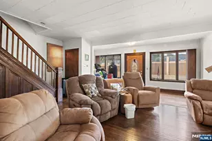 420 Rutherford Ave, Lyndhurst Township, NJ 07071 - Photo 2