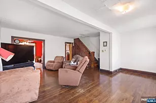 420 Rutherford Ave, Lyndhurst Township, NJ 07071 - Photo 4