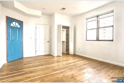 9017 Riverside Place House #House, North Bergen, NJ 07047 - Photo 14