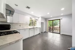 408 Elizabeth Street A, Fort Lee, NJ 07024 - Photo 10