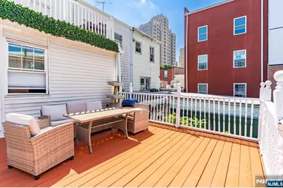 65 Baldwin Avenue, Jersey City, NJ 07306 - Photo 22