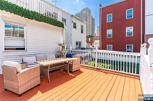 65 Baldwin Ave, Jersey City, NJ 07306 - Photo 22