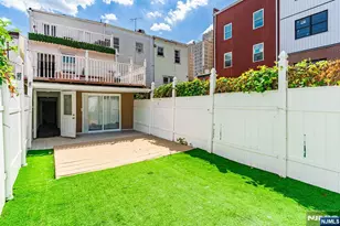 65 Baldwin Ave, Jersey City, NJ 07306 - Photo 12