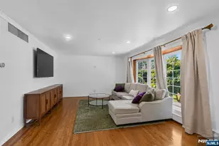 26 Dapp Ct, Elmwood Park, NJ 07407 - Photo 4