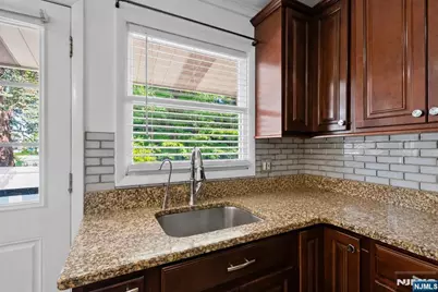 26 Dapp Court, Elmwood Park, NJ 07407 - Photo 28