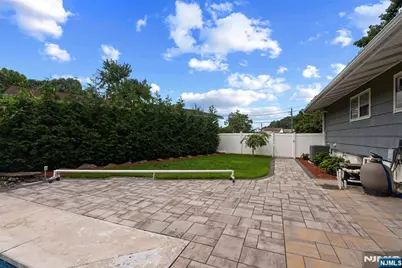26 Dapp Court, Elmwood Park, NJ 07407 - Photo 16