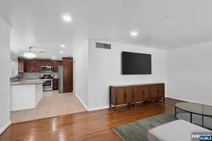 26 Dapp Ct, Elmwood Park, NJ 07407 - Photo 6