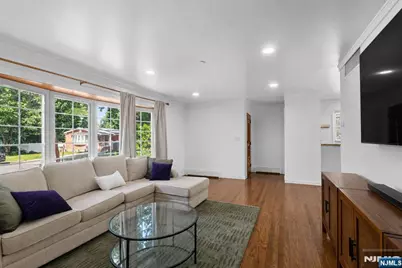26 Dapp Court, Elmwood Park, NJ 07407 - Photo 6