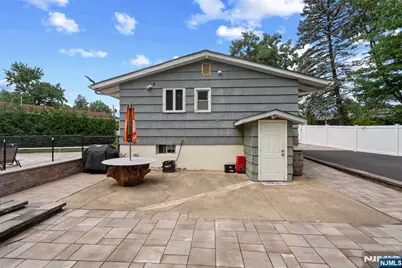 26 Dapp Court, Elmwood Park, NJ 07407 - Photo 14