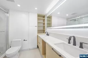 1077 River Road 602, Edgewater, NJ 07020 - Photo 12