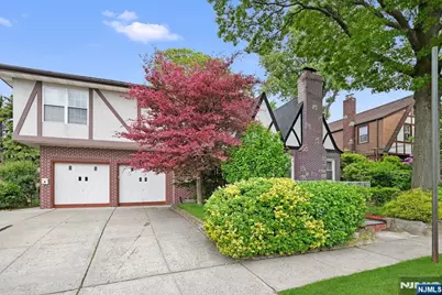 497 Oakdene Avenue, Ridgefield, NJ 07657 - Photo 2