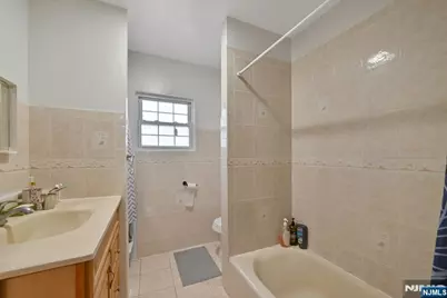497 Oakdene Avenue, Ridgefield, NJ 07657 - Photo 20