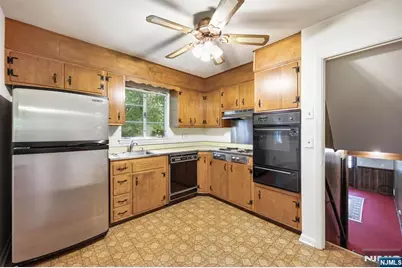 472 Cedar Hill Avenue, Wyckoff Township, NJ 07481 - Photo 20
