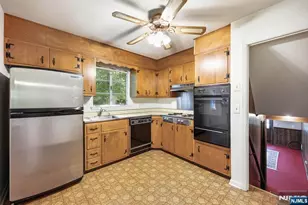 472 Cedar Hill Ave, Wyckoff Township, NJ 07481 - Photo 20