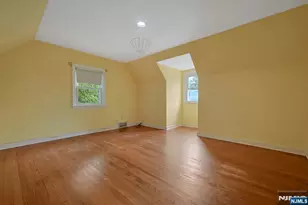 11 Pine St, Hackensack, NJ 07601 - Photo 16