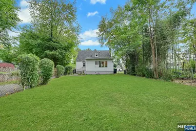 11 Pine Street, Hackensack, NJ 07601 - Photo 22