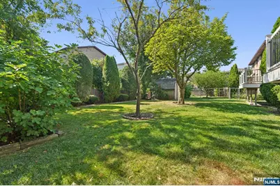 2452 Camner Street A #A, Fort Lee, NJ 07024 - Photo 30