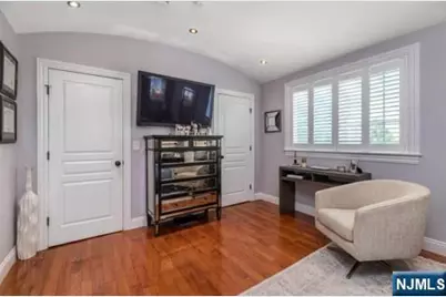 254 Elm Avenue, Teaneck Township, NJ 07666 - Photo 16