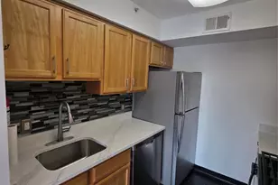 7430 Jfk Blvd E 4A, North Bergen, NJ 07047 - Photo 4