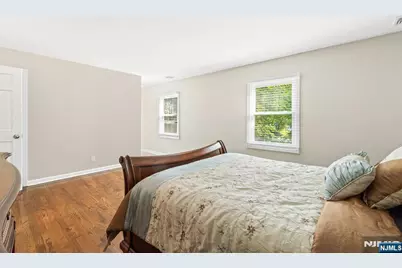 215 Oak Avenue, Wyckoff Township, NJ 07481 - Photo 34