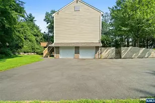 215 Oak Ave, Wyckoff Township, NJ 07481 - Photo 44
