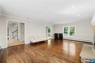 215 Oak Ave, Wyckoff Township, NJ 07481 - Photo 18