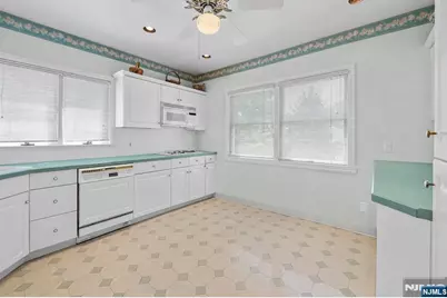 235 Kinderkamack Road, Emerson, NJ 07630 - Photo 40