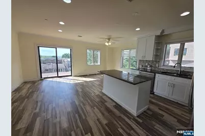 527 Roff Avenue B #B, Palisades Park, NJ 07650 - Photo 10