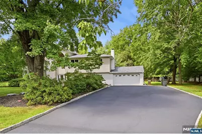 1 Sunrise Drive, Montvale, NJ 07645 - Photo 2
