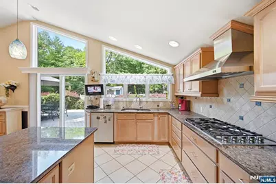 1 Sunrise Drive, Montvale, NJ 07645 - Photo 16