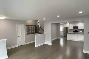 1050 Harvard Pl, Fort Lee, NJ 07024 - Photo 2