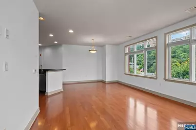 7400 River Road 438 #438, North Bergen, NJ 07047 - Photo 2