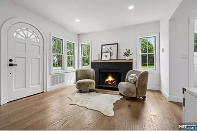 332 Meadowbrook Avenue, Ridgewood, NJ 07450 - Photo 4