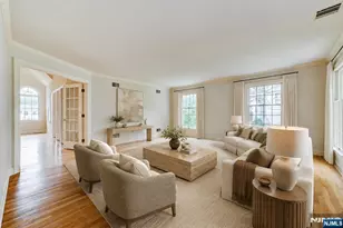 416 Hidden Valley Ct, Wyckoff Township, NJ 07481 - Photo 6